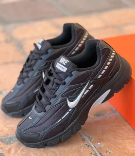 کتونی نایک اینتیاتور مستر کوالیتی درجه 1 /سایز بندی ۴۰ تا ۴۵/ تک و عمده موجود Nike intiator