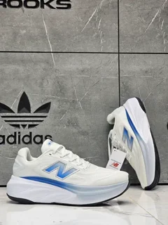 نیوبالانس more مستر کوالیتی درجه ۱ با زیره‌فرش‌فوم /سایز ۴۰ تا ۴۵ /تک و عمده موجود New balance more