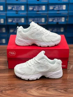 کتونی نیوبالانس ۵۳۰ کیفیت مستر درجه ۱/سایز بندی ۳۷ تا ۴۵/تک و عمده موجود New balance 530