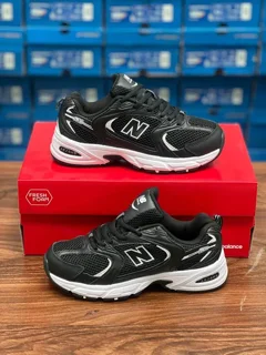 کتونی نیوبالانس ۵۳۰ کیفیت مستر درجه ۱/سایز بندی ۳۷ تا ۴۵/تک و عمده موجود New balance 530