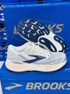 کتونی بروکس زنانه ادرنالین ۲۴ مستر درجه ۱ /سایزبندی ۳۷ تا ۴۰ /تک و عمده موجود brooks adrenaline 24