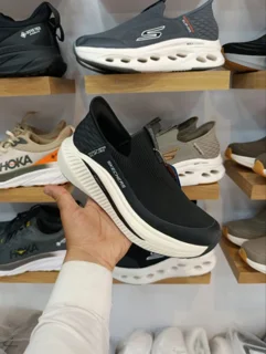 کفشی طبی اسکیچرز اسلیپ اومو / نرم و راحت / سایز 40 الی 45/Skechers Slip-ins Uomo